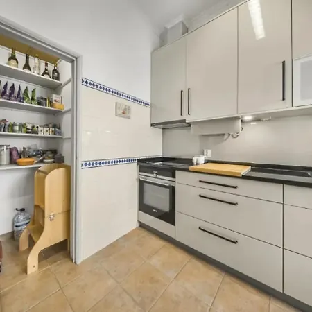 T2 Renovado Com Terraco Em Arroios Appartement Lisboa